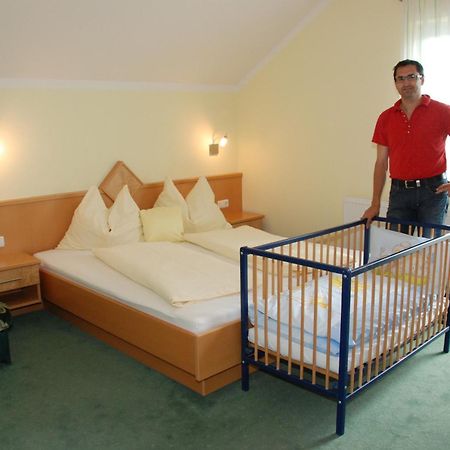 Gaestehaus Groeblacher Kostenberg Ngoại thất bức ảnh